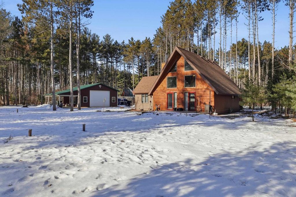 Photo of W12162 County Road Gg, Hancock, WI 54943 (MLS # 22600147)