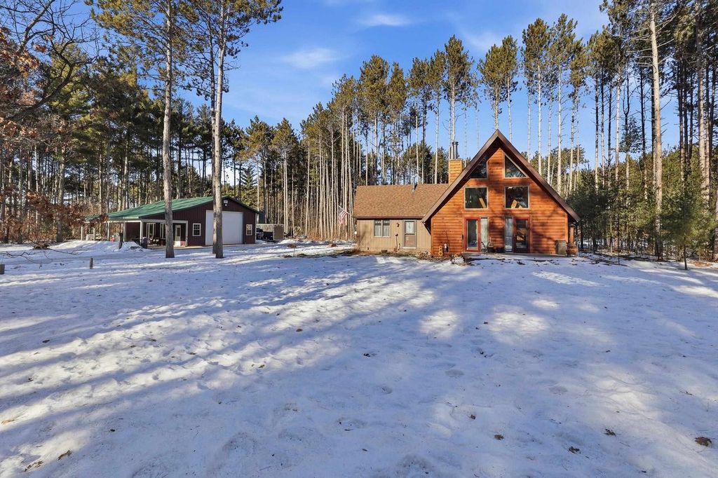 Photo of W12162 County Road Gg, Hancock, WI 54943 (MLS # 22600147)