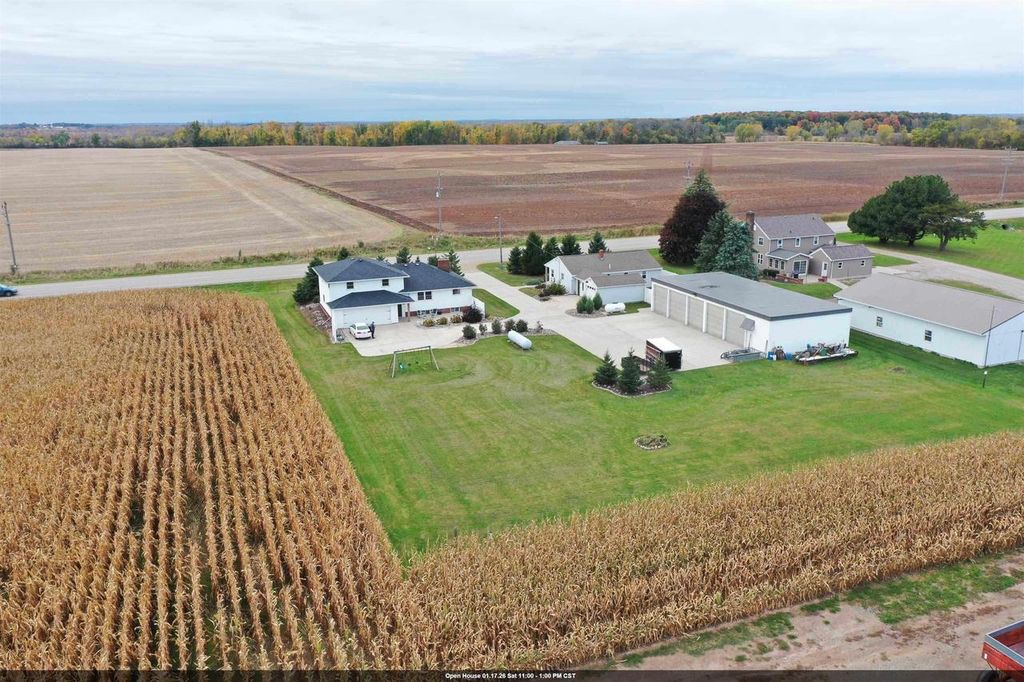 Photo of N5598 State Rd 47, Black Creek, WI 54106 (MLS # 50318931)