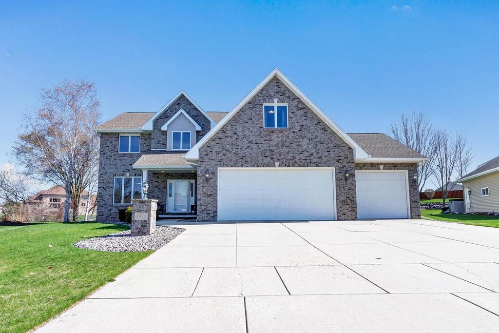 Photo of 3373 Langdon STREET, Green Bay, WI 54311 (MLS # 50324229)