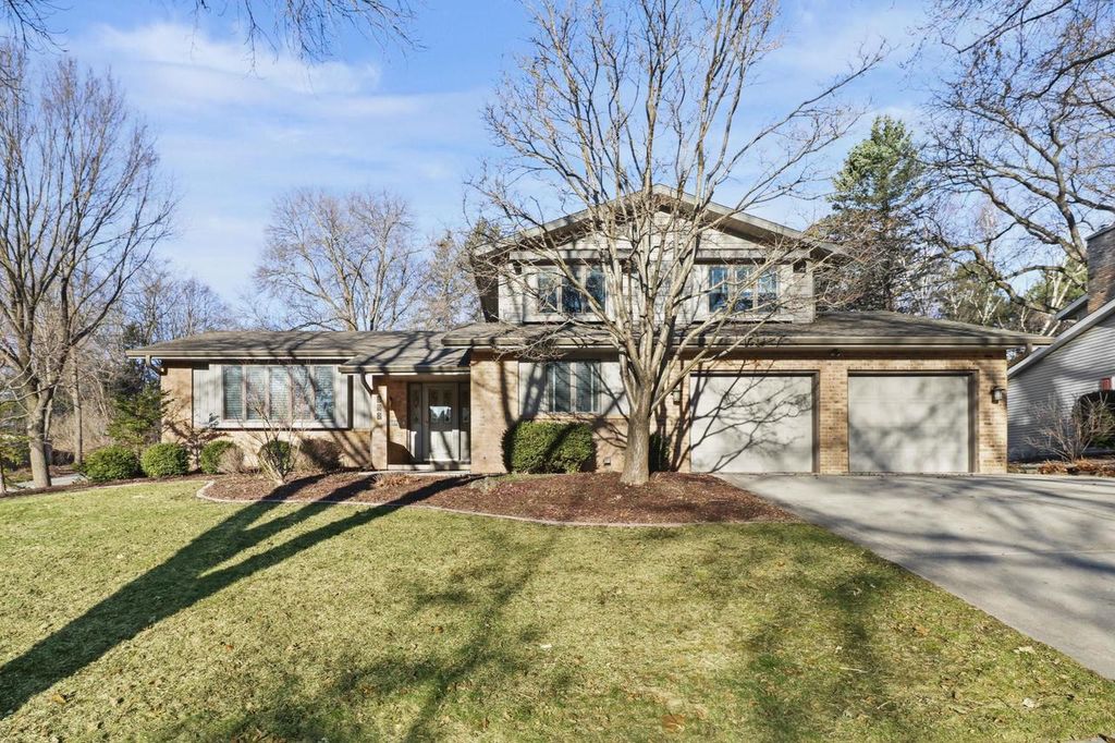 Photo of 302 Acadia DRIVE, Madison, WI 53717 (MLS # 2017297)