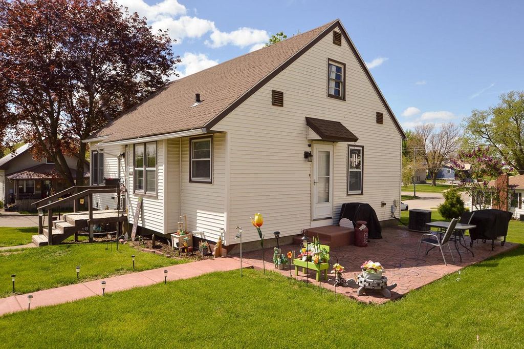 Photo of 1380 13th STREET, Fennimore, WI 53809 (MLS # 2022632)