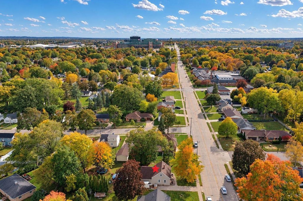 Photo of 1155 S Ridge ROAD, Green Bay, WI 54304 (MLS # 50334158)