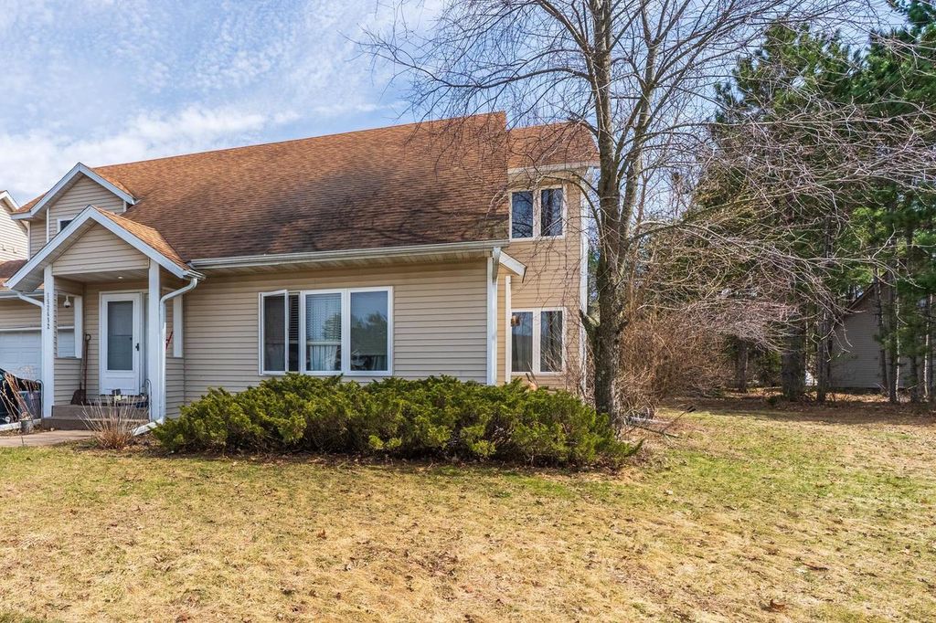 Photo of 152690 Prairie View CIRCLE #152692, Wausau, WI 54401 (MLS # 22601457)