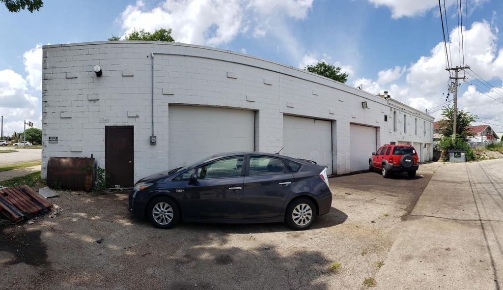 Photo of 4212 76th STREET, Brookfield, WI 53005 (MLS # 1952443)