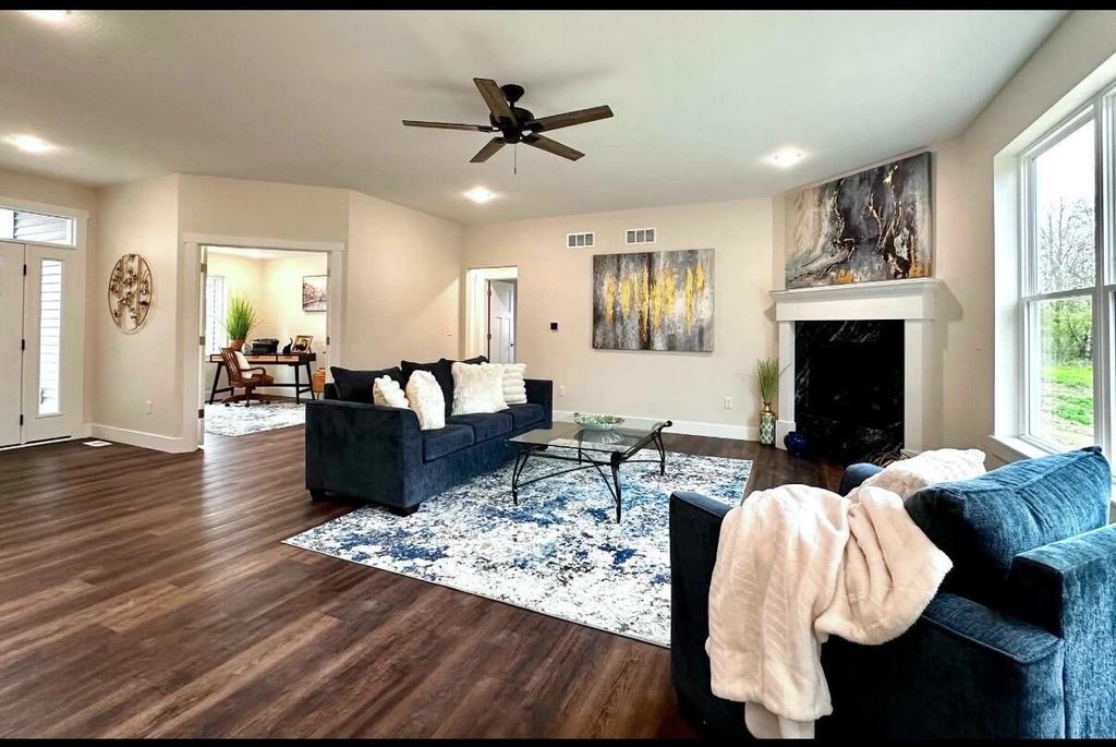 Photo of 4801 Piper LANE, Mount Pleasant, WI 53403 (MLS # 1945248)