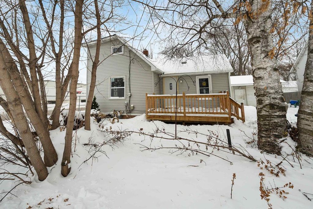 Photo of 412 Fort Howard AVENUE, De Pere, WI 54115 (MLS # 50319518)