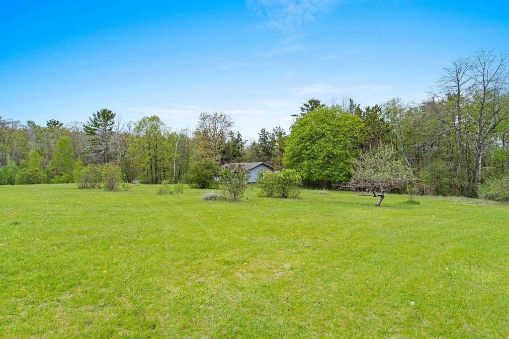 Photo of Bluff COURT, Sturgeon Bay, WI 54235 (MLS # 50326032)