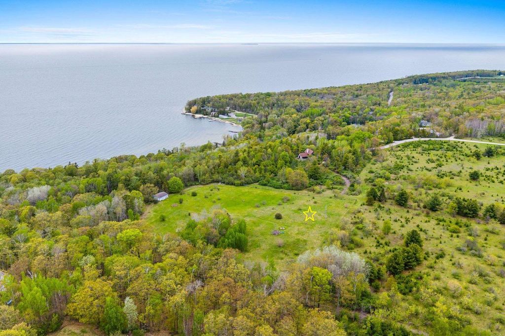 Photo of Bluff COURT, Sturgeon Bay, WI 54235 (MLS # 50326032)