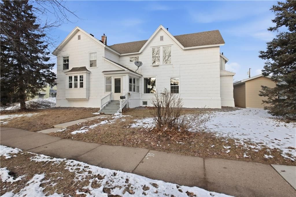 Photo of 703 Main STREET #2, Eau Claire, WI 54701 (MLS # 1596198)