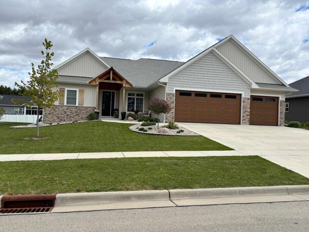 Photo of 4515 Huntington AVENUE, Janesville, WI 53546 (MLS # 2023178)