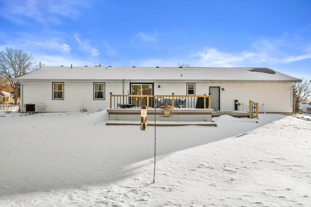 Photo of 202 Highland AVENUE, Fort Atkinson, WI 53538 (MLS # 1949506)