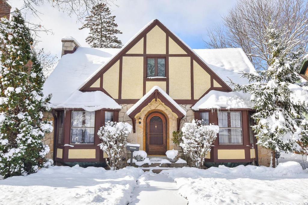 Photo of 1531 N 60th STREET, Milwaukee, WI 53208 (MLS # 1949696)