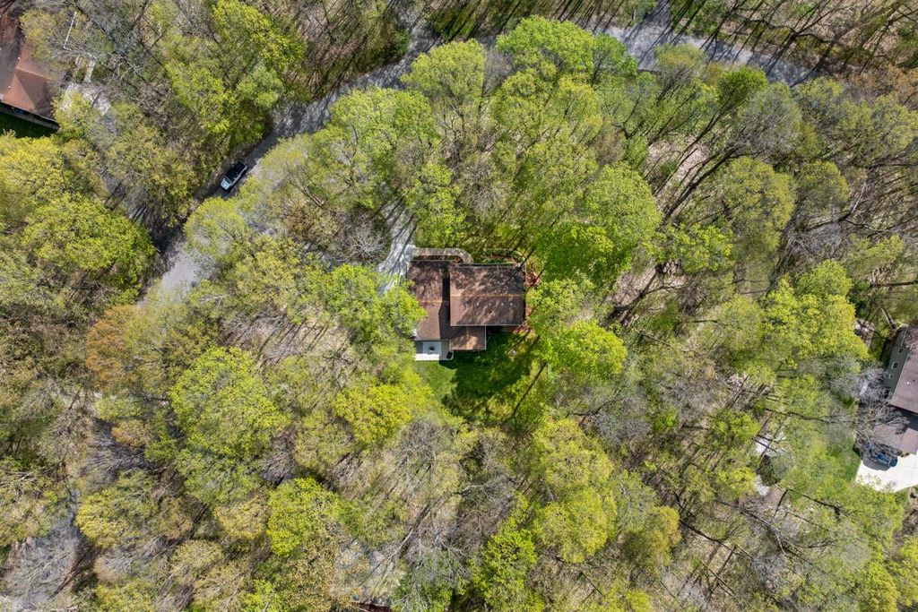 Photo of S54W23631 Maple Hill COURT, Waukesha, WI 53189 (MLS # 1962538)
