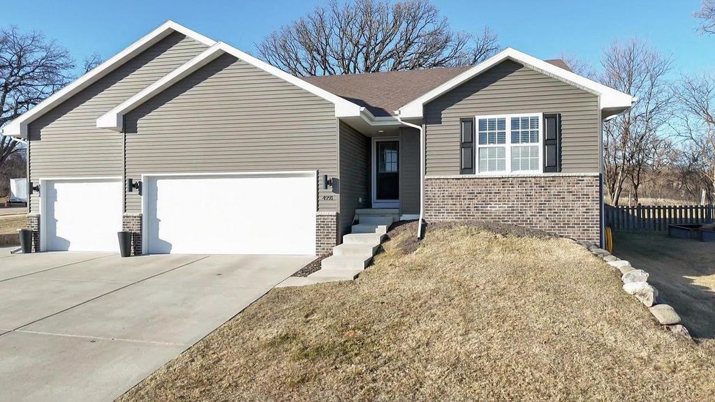 Photo of 4991 Glacier View DRIVE, Milton, WI 53563 (MLS # 2016907)