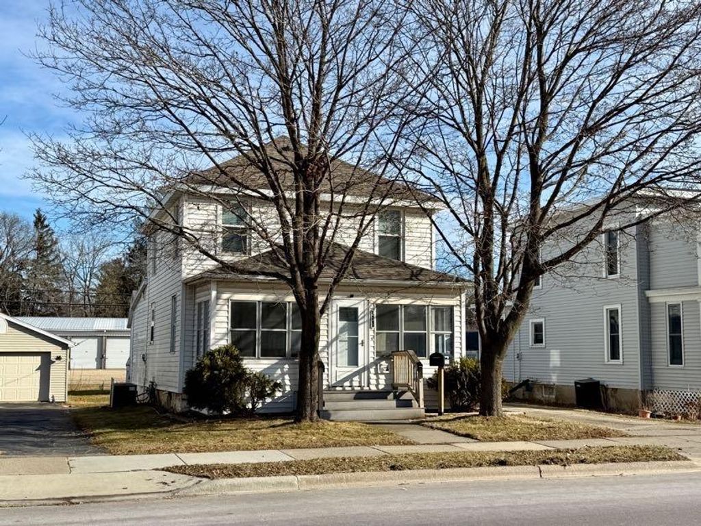 Photo of 208 N Main STREET, Lodi, WI 53555 (MLS # 2014746)