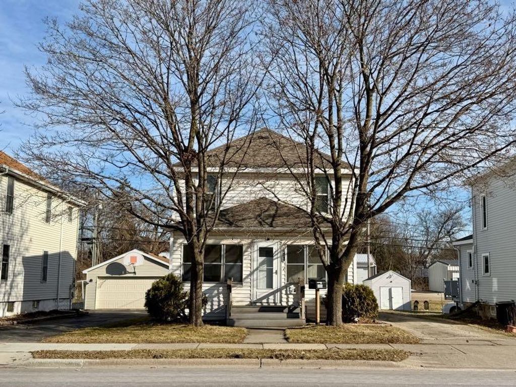 Photo of 208 N Main STREET, Lodi, WI 53555 (MLS # 2014746)