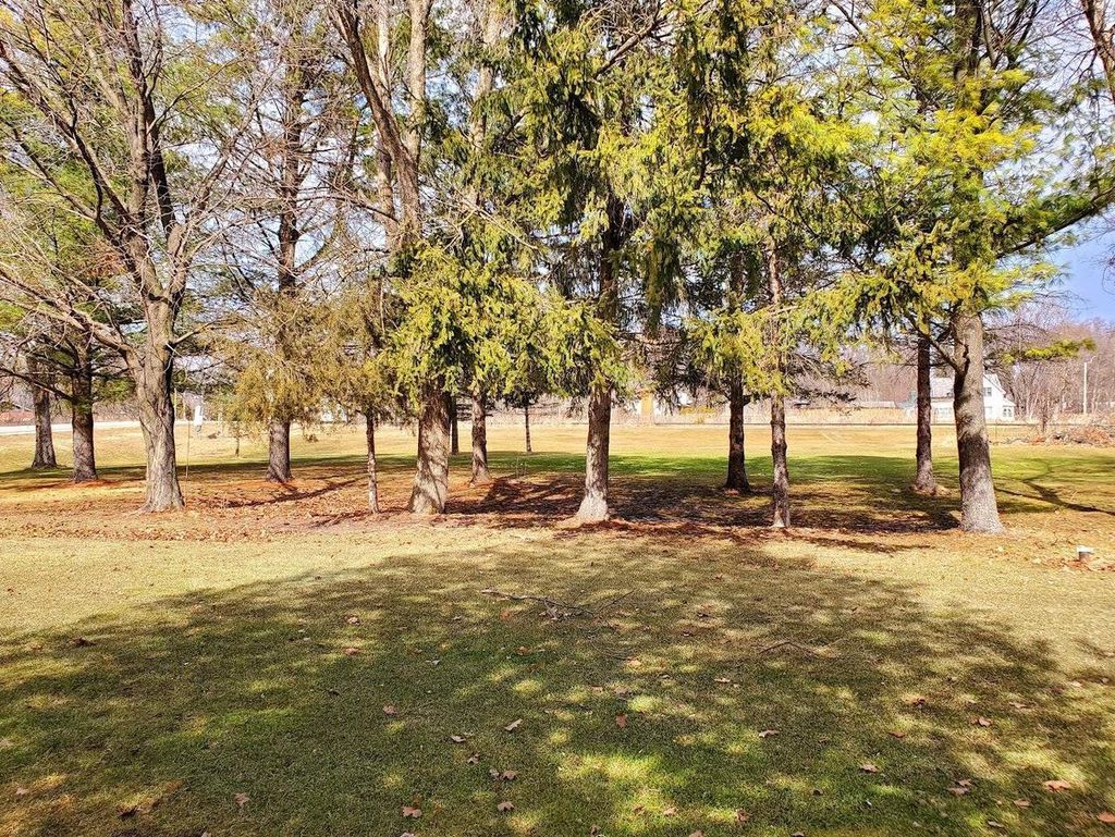 Photo of N4574 Broadway STREET, New London, WI 54961 (MLS # 50316702)