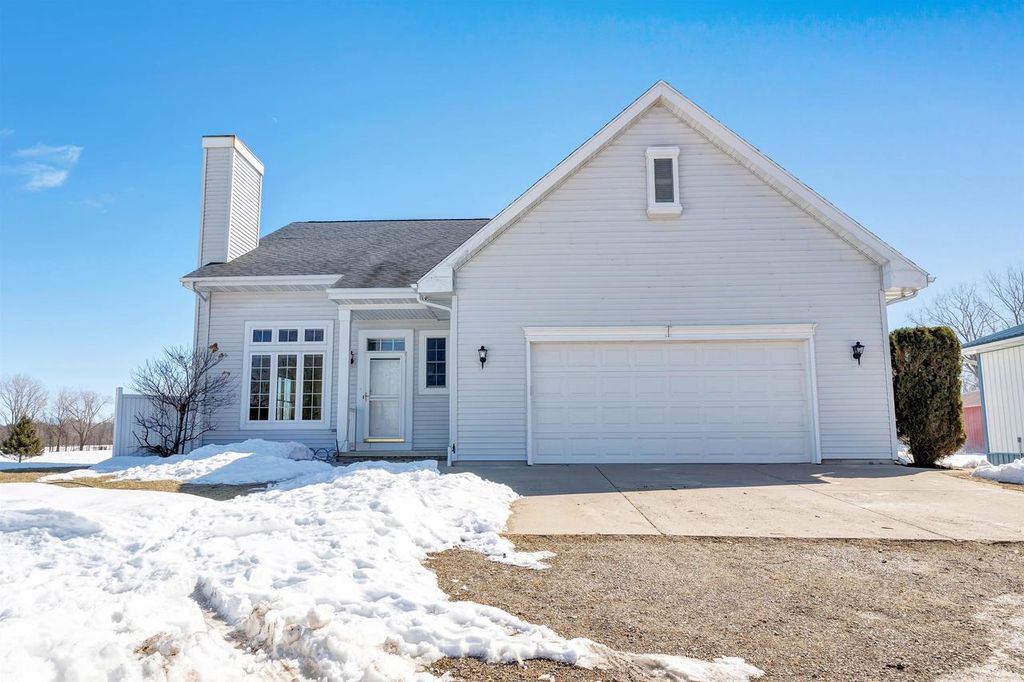 Photo of 7920 Midway ROAD, Lena, WI 54139 (MLS # 50322601)