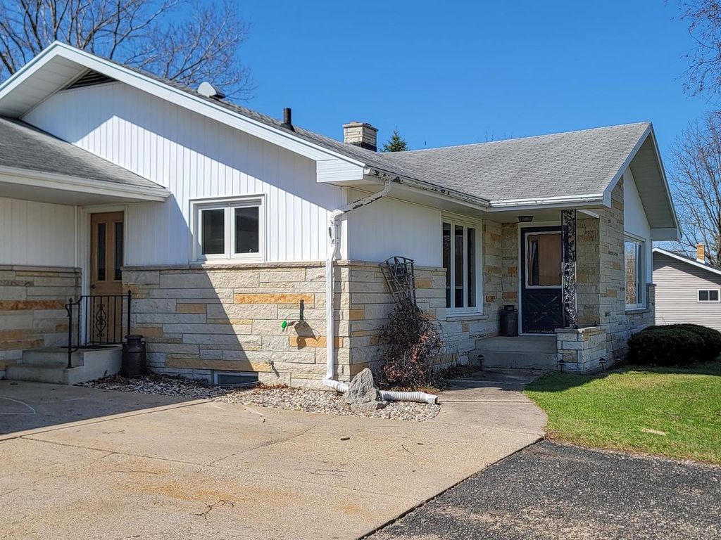 Photo of W12937 County Road M, Caroline, WI 54928 (MLS # 50324191)
