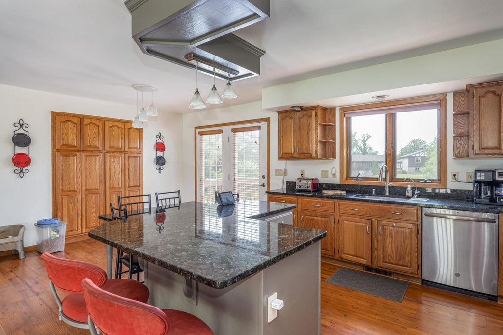 Photo of 3318 Creek Side DRIVE, Oshkosh, WI 54904 (MLS # 50328367)