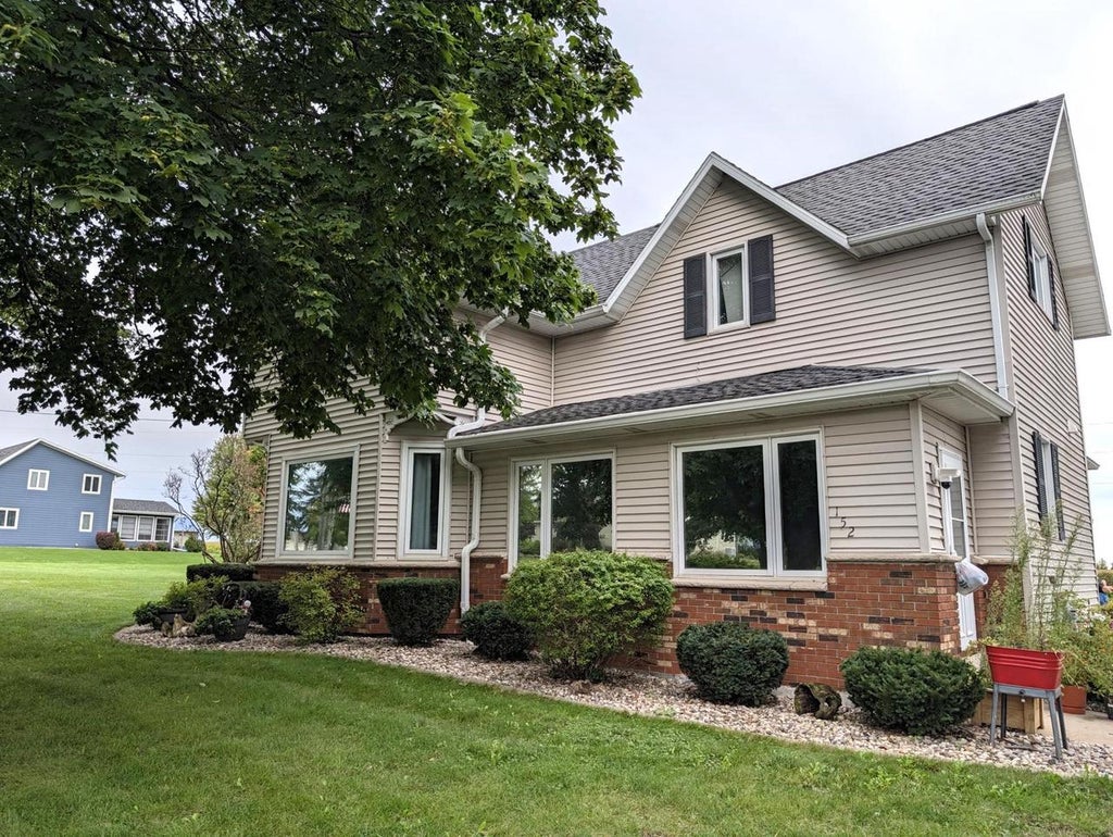 Photo of 152 Main STREET, Potter, WI 54160 (MLS # 50333092)