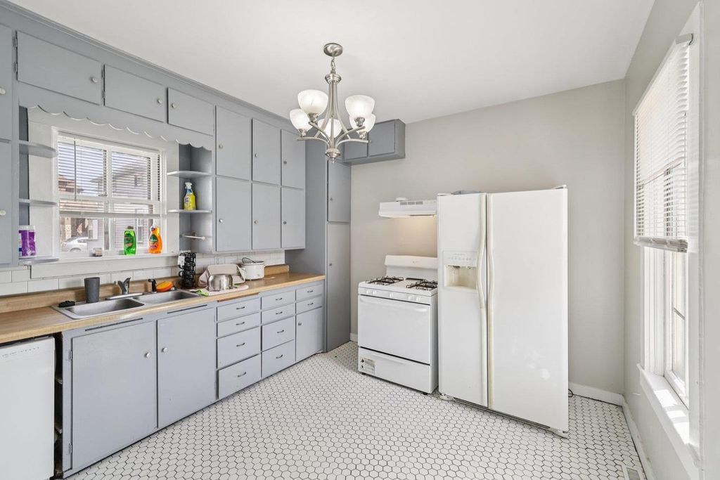 Photo of 208 W Pleasant STREET, Portage, WI 53901 (MLS # 2009409)