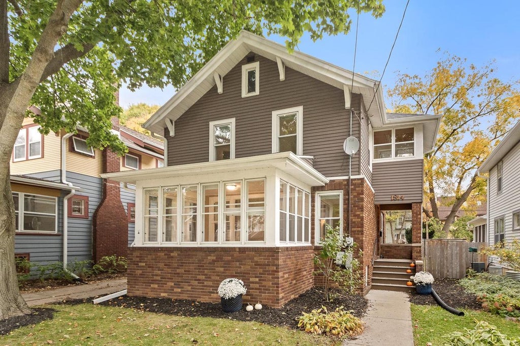 Photo of 1814 Rowley AVENUE, Madison, WI 53726 (MLS # 2032564)
