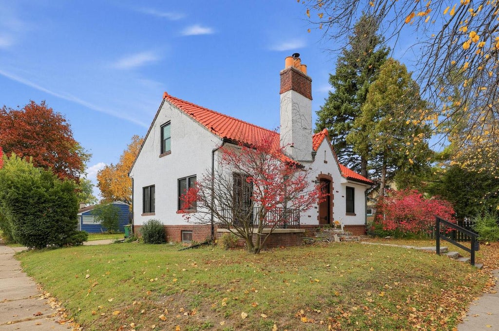 Photo of 222 N Park AVENUE, Fond Du Lac, WI 54935 (MLS # 1986654)