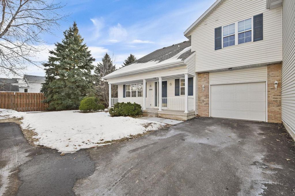 Photo of 1041 Chandler LANE, Sun Prairie, WI 53590 (MLS # 2015007)