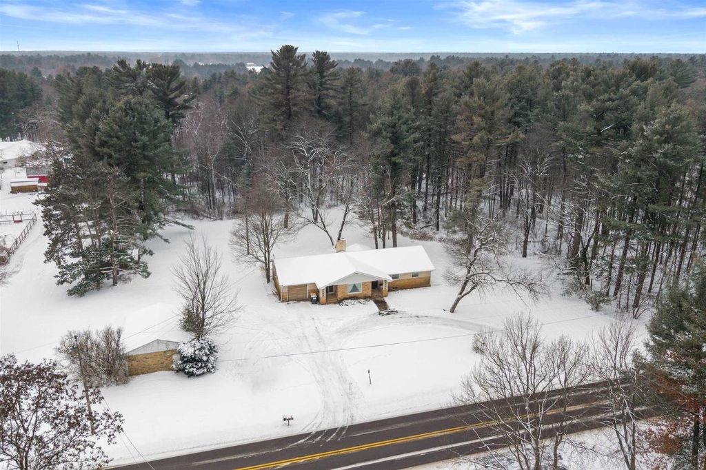 Photo of 2302 80th Street South St, Wisconsin Rapids, WI 54494 (MLS # 22505660)