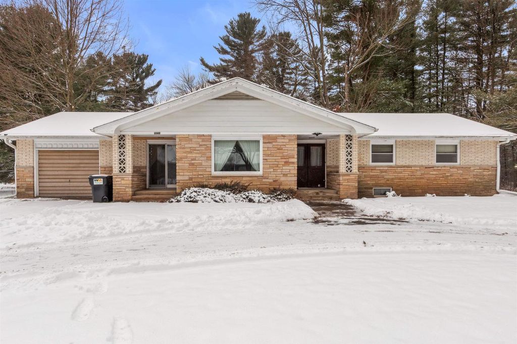 Photo of 2302 80th Street South St, Wisconsin Rapids, WI 54494 (MLS # 22505660)
