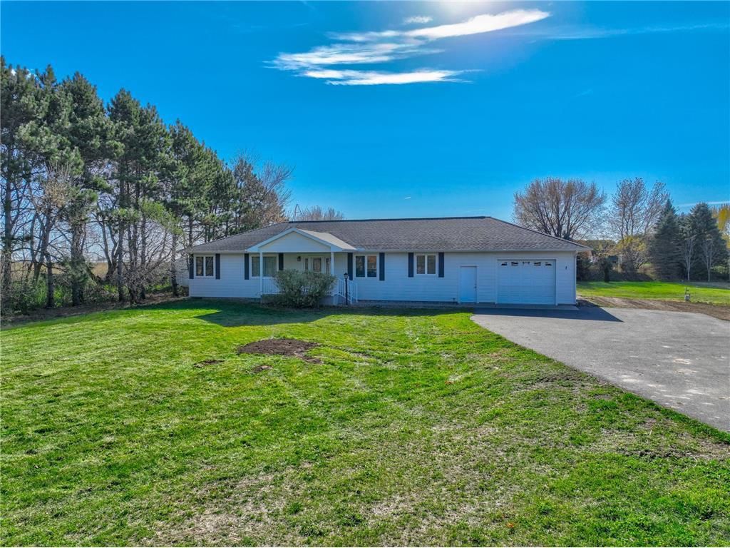 Photo of 1019 100th AVENUE, Roberts, WI 54023 (MLS # 6819560)