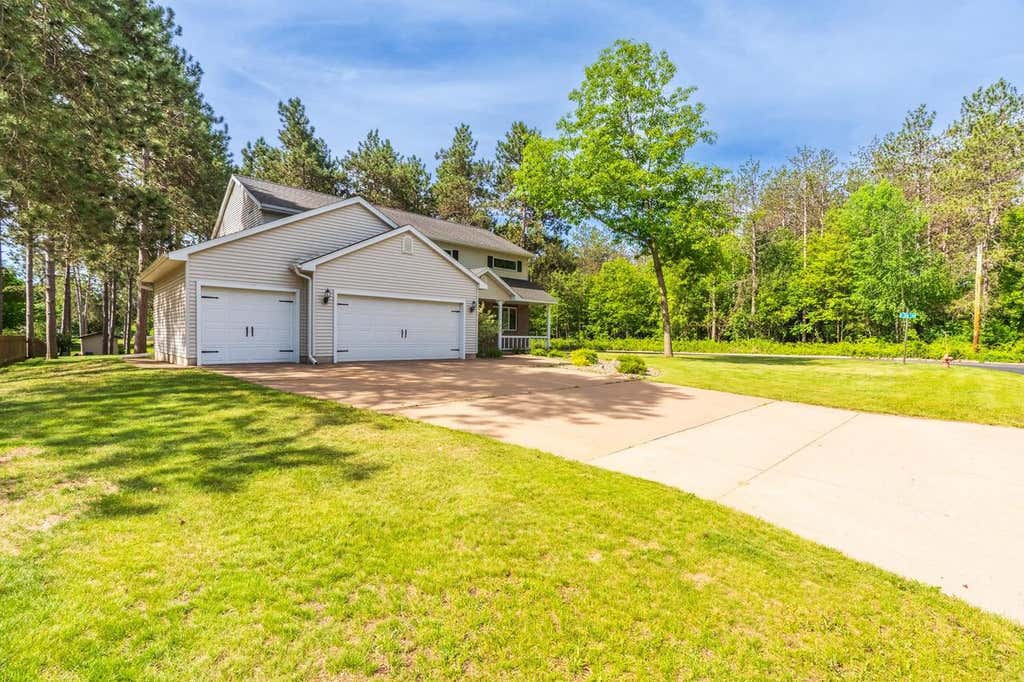 Photo of 5315 Beckman DRIVE, Wausau, WI 54401 (MLS # 22602537)