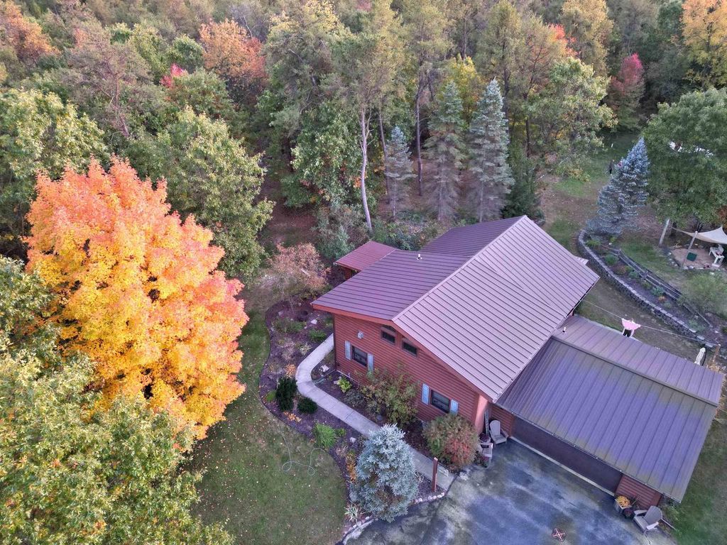 Photo of 29522 Whispering Pines ROAD, Lone Rock, WI 53556 (MLS # 2021437)