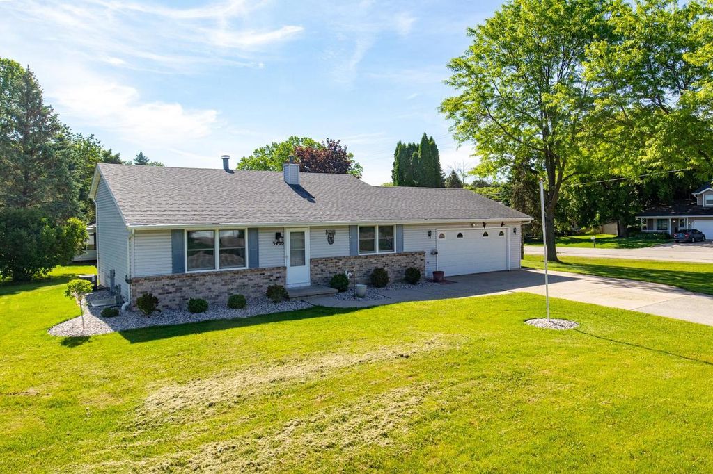 Photo of 3400 N Shawnee LANE, Appleton, WI 54914 (MLS # 50326380)