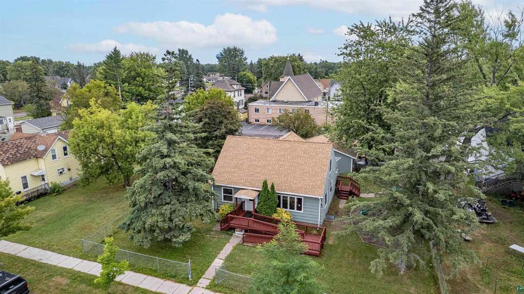 Photo of 5822 Ogden AVENUE, Superior, WI 54880 (MLS # 6127570)