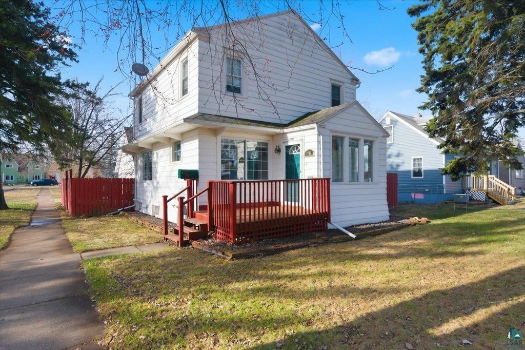Photo of 2201 Cumming AVENUE, Superior, WI 54880 (MLS # 6124647)