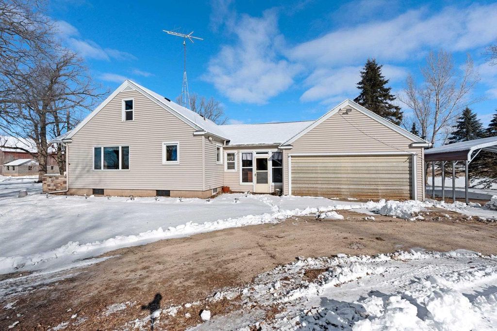 Photo of W1350 Cottonville COURT, Berlin, WI 54923 (MLS # 50321502)