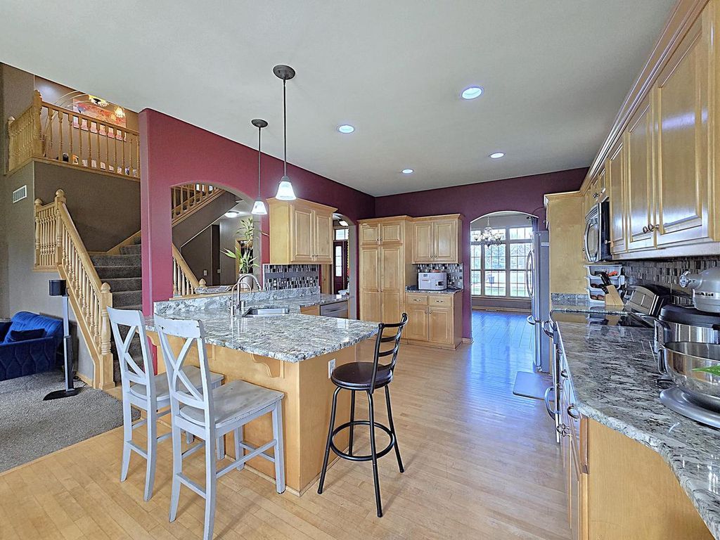 Photo of 9729 W Prairie Grass WAY, Franklin, WI 53132 (MLS # 1958719)