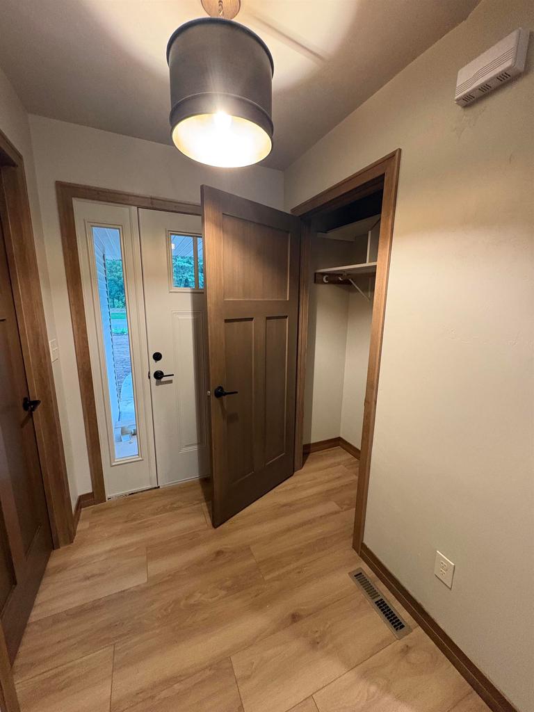 Photo of 3367 Glendale AVENUE, Green Bay, WI 54313 (MLS # 50332162)