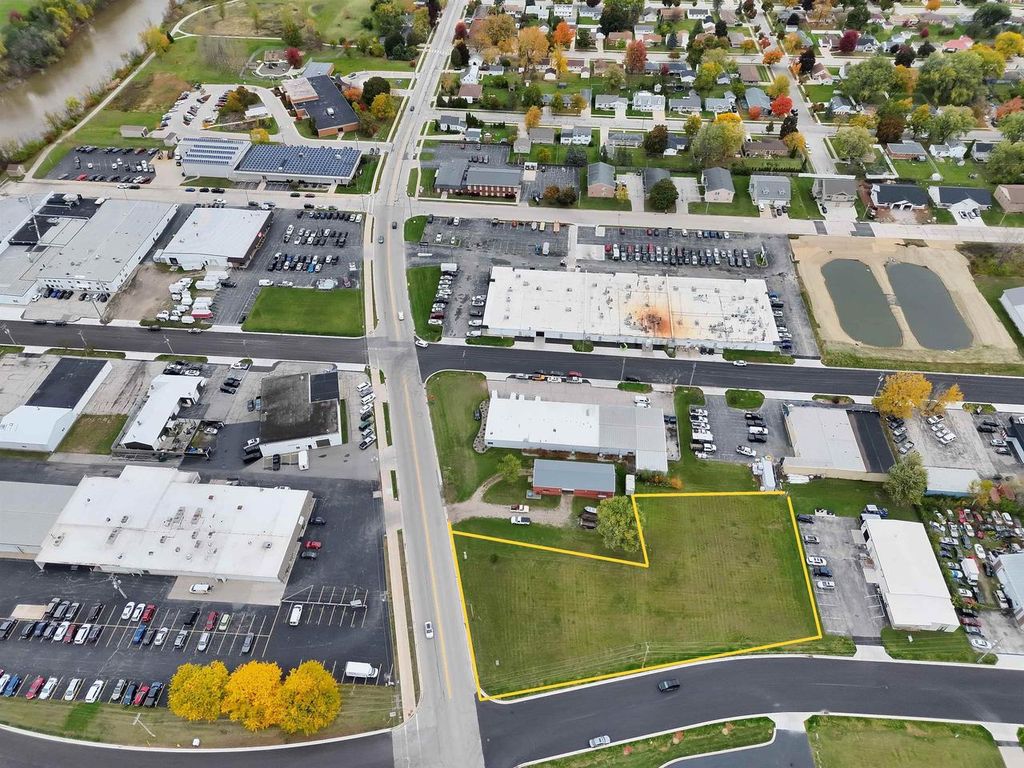 Photo of 1780 Industrial DRIVE, Green Bay, WI 54302 (MLS # 50317142)