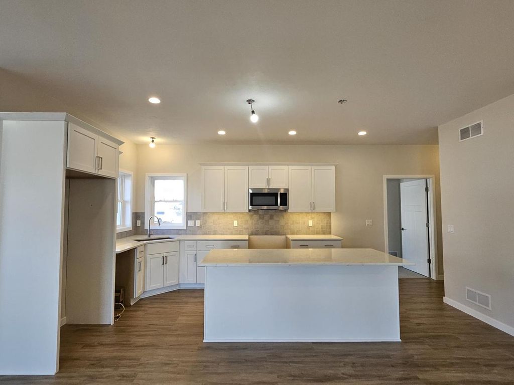 Photo of 3725 Newcastle DRIVE #31, Janesville, WI 53546 (MLS # 2017255)