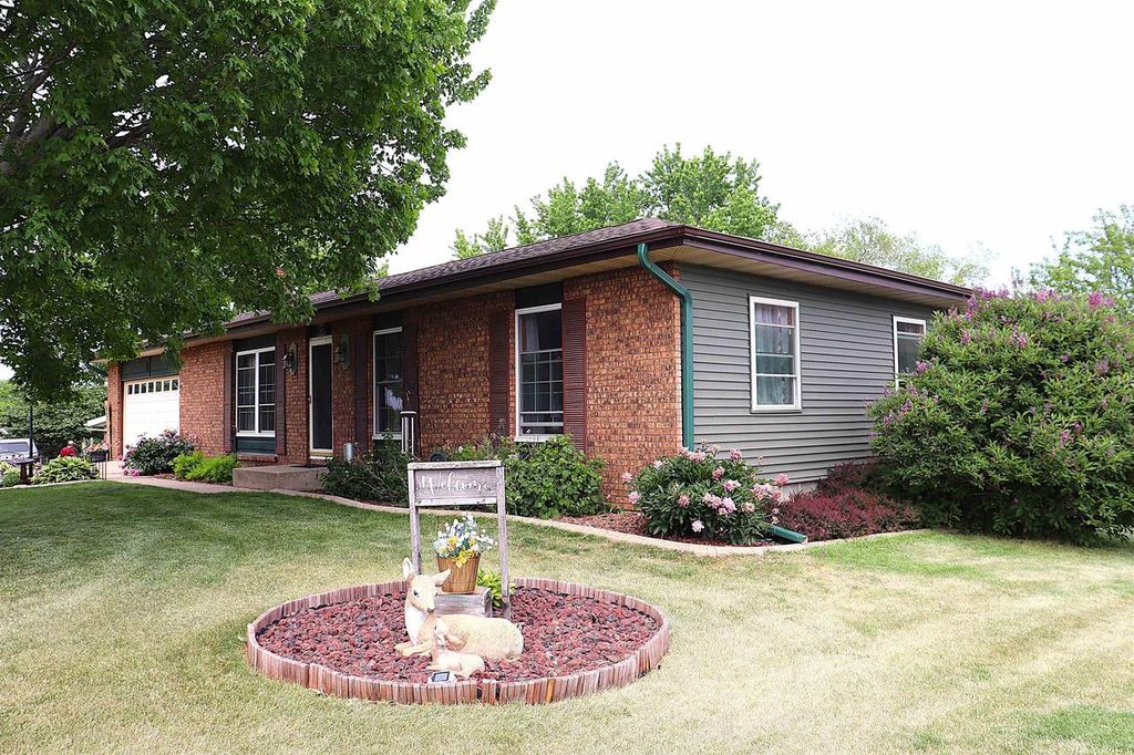Photo of 144 24th AVENUE, Monroe, WI 53566 (MLS # 2024608)