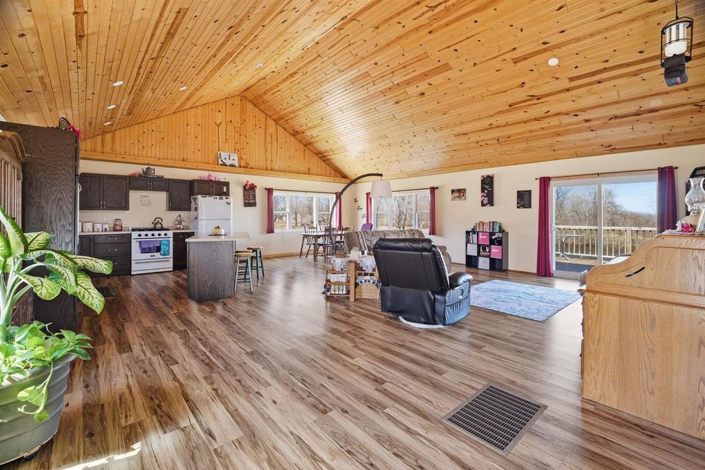 Photo of N5115 Meadowlark LANE, Shawano, WI 54166 (MLS # 50323470)