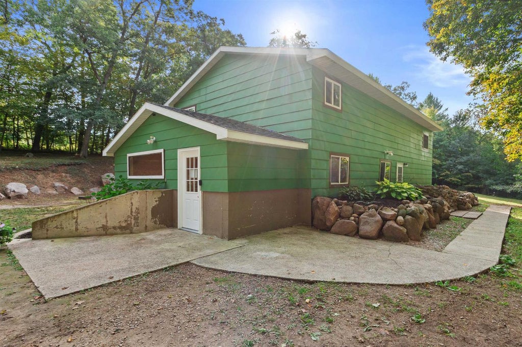 Photo of W5499 Cottonville DRIVE, Wautoma, WI 54982 (MLS # 22604787)