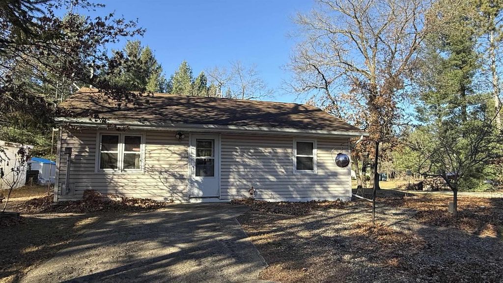 Photo of N8945 Deer Path ROAD, New Lisbon, WI 53950 (MLS # 2017004)