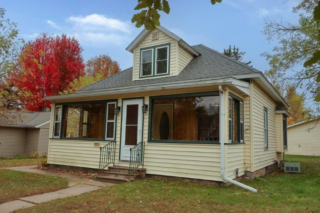Photo of 516 Lake AVENUE, Ladysmith, WI 54848 (MLS # 1596541)