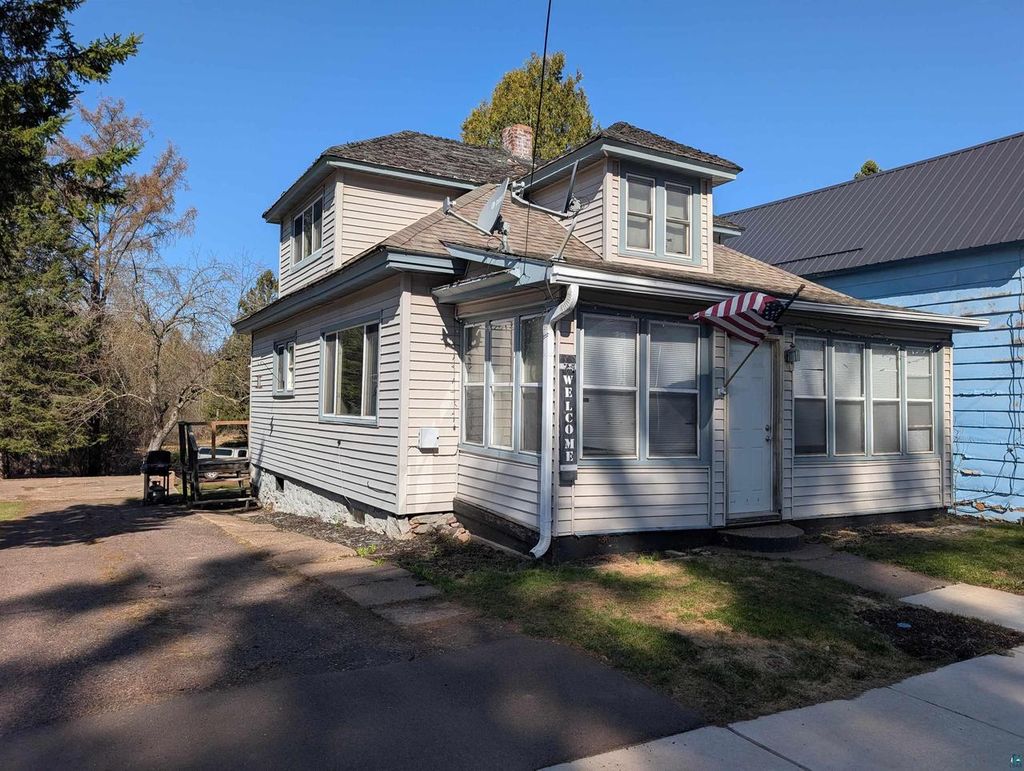 Photo of 513 S Main STREET, Mellen, WI 54546 (MLS # 6124788)