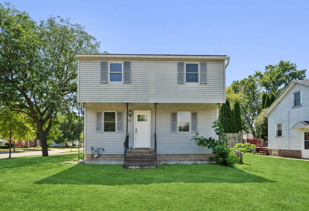 Photo of 521 E 2nd STREET, Kimberly, WI 54136 (MLS # 50318032)
